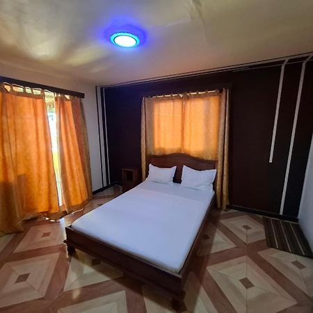 Lotus Hotel Antsiranana Kültér fotó